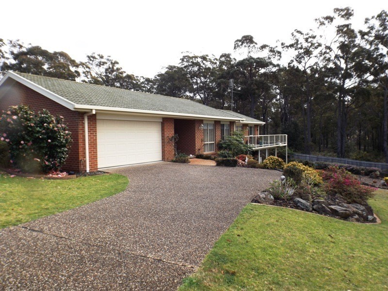 11 Flora Court, Tura Beach NSW 2548
