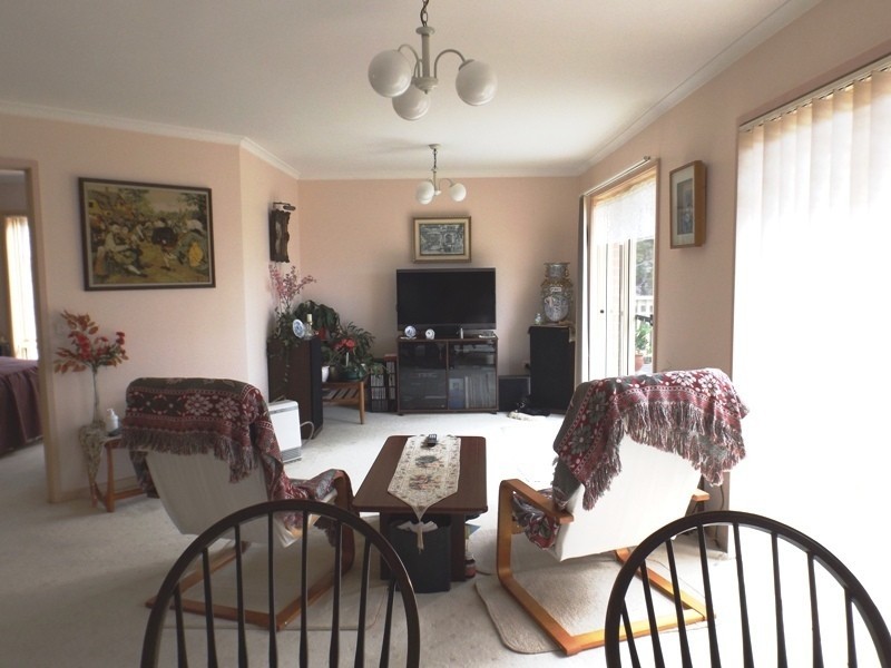 11 Flora Court, Tura Beach NSW 2548