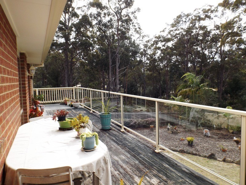 11 Flora Court, Tura Beach NSW 2548