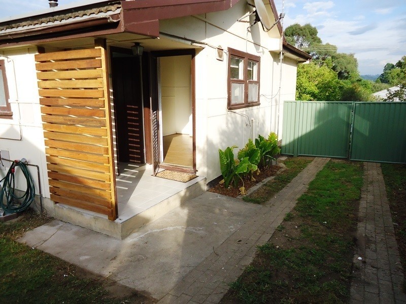 10 Wallace Street, Bega NSW 2550