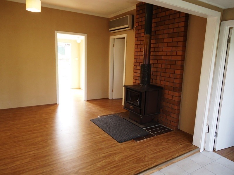 10 Wallace Street, Bega NSW 2550