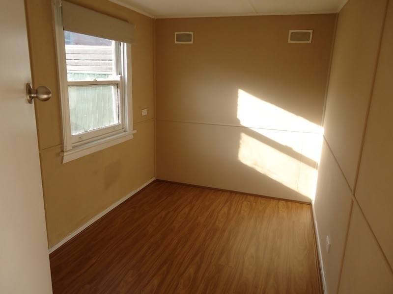 10 Wallace Street, Bega NSW 2550