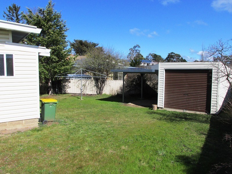 9  Bligh Street, Cooma NSW 2630