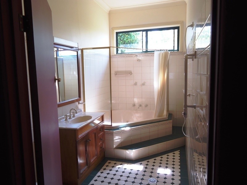 14 High Street, Bega NSW 2550