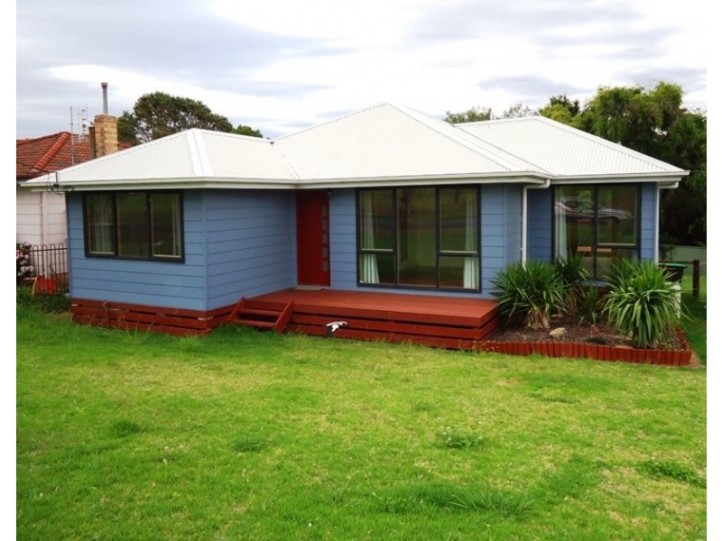 51 Howard Avenue, Bega NSW 2550