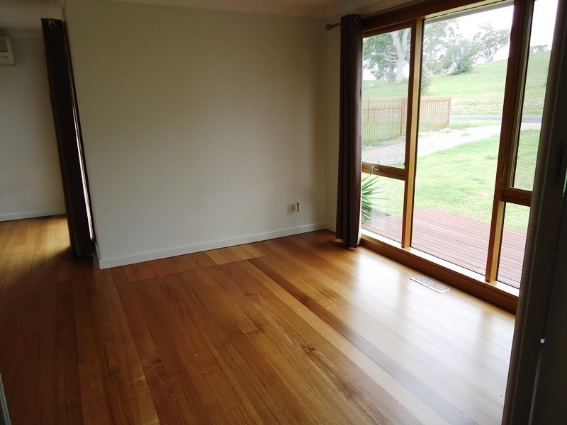 51 Howard Avenue, Bega NSW 2550