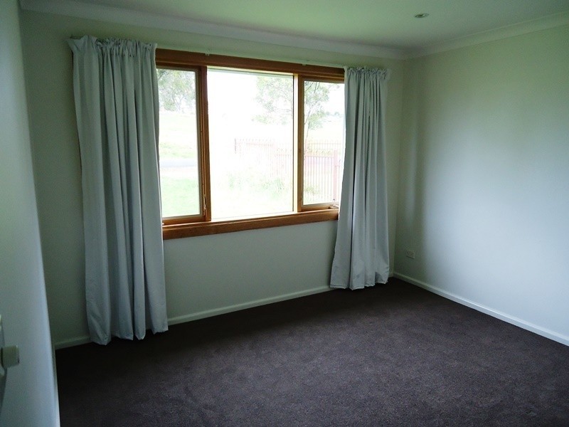 51 Howard Avenue, Bega NSW 2550