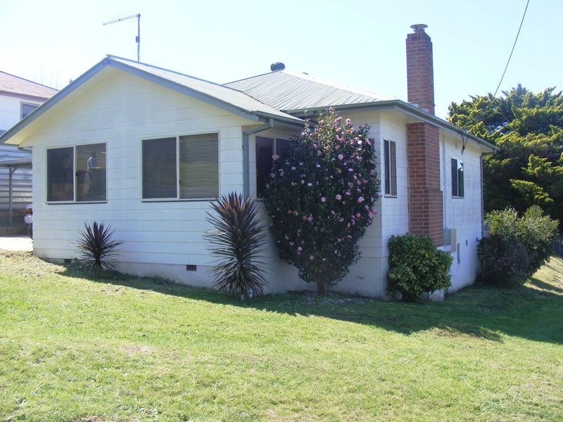 226 Auckland Street, Bega NSW 2550