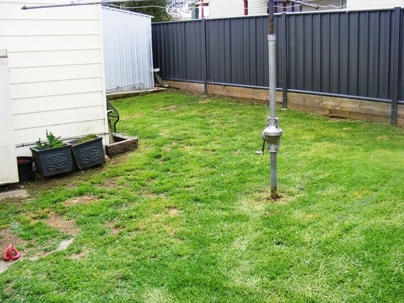 4 Minyama Parade, Bega NSW 2550