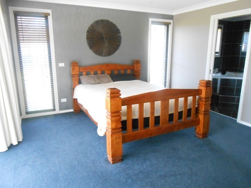 29 Glen Mia Drive, Bega NSW 2550