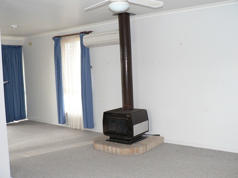 32 Chapman Street, Cooma NSW 2630