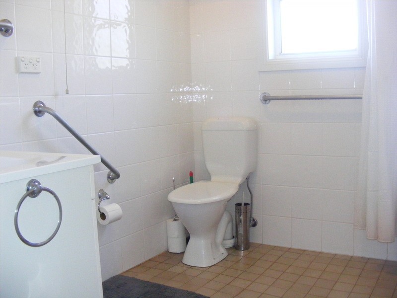 38 Belmore, Bega NSW 2550