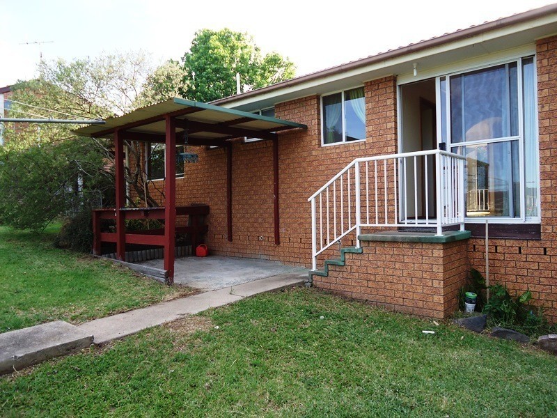 2 Gregory Way, Bega NSW 2550