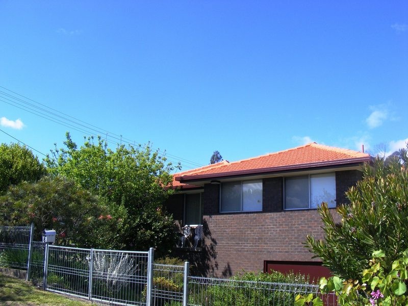 8 Mckee Drive, Bega NSW 2550