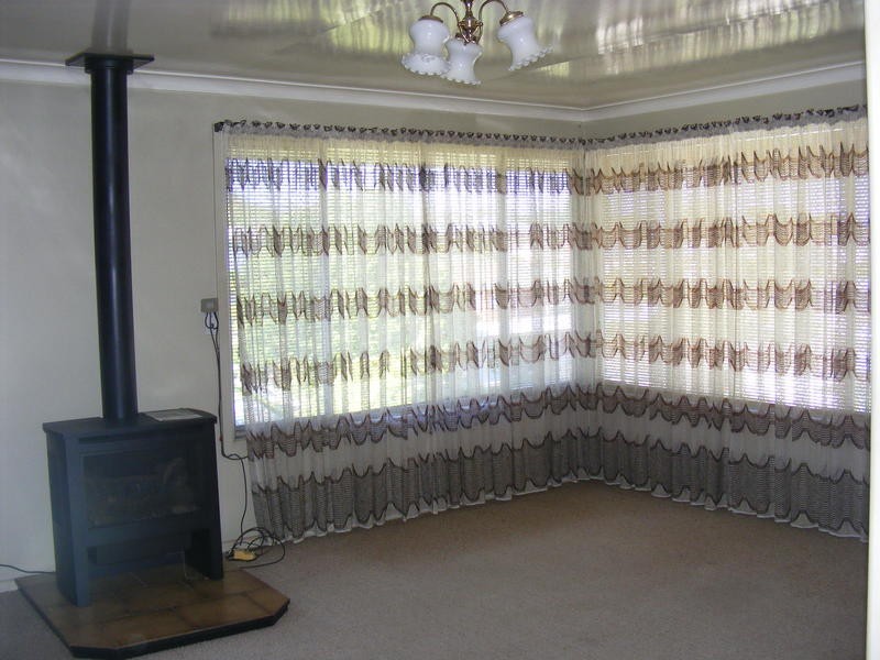 8 Mckee Drive, Bega NSW 2550