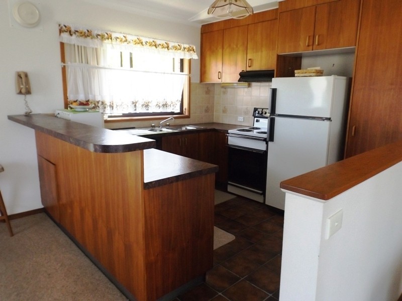 4 Telopea Crescent, Tura Beach NSW 2548