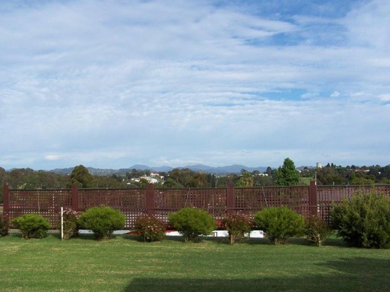 10 Glen Mia Drive, Bega NSW 2550