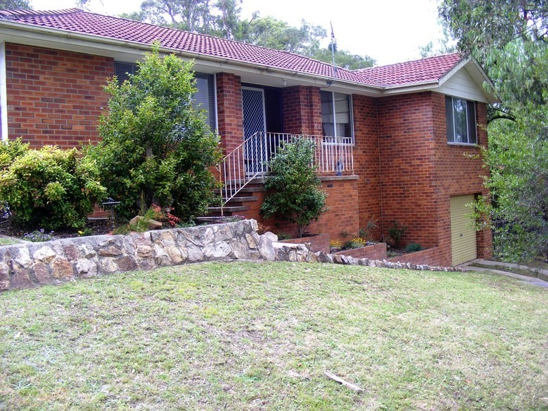 2 Weerona Court, Bega NSW 2550