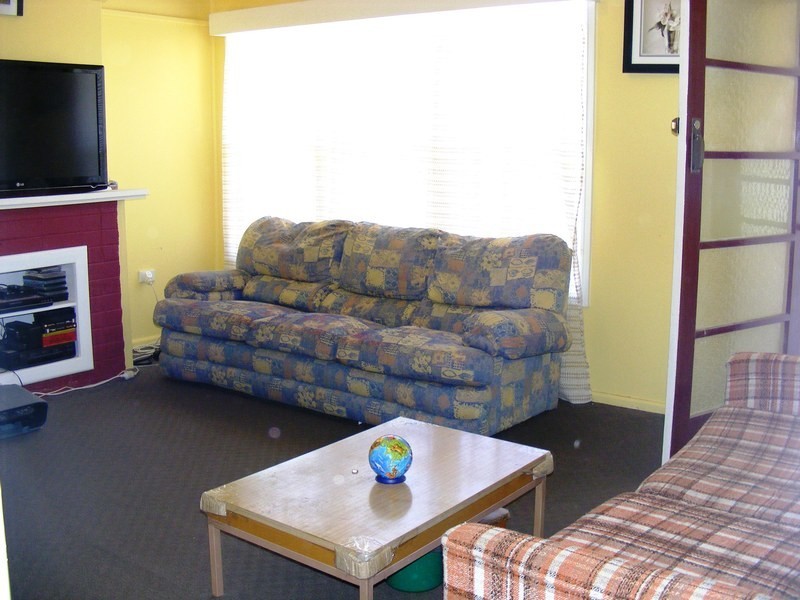 73 Meringo Street, Bega NSW 2550