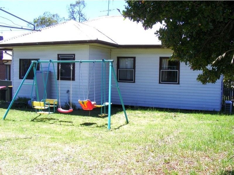 73 Meringo Street, Bega NSW 2550