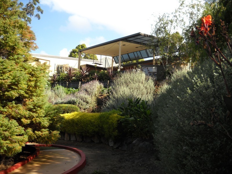 16 Eurack Court, Kiah NSW 2551