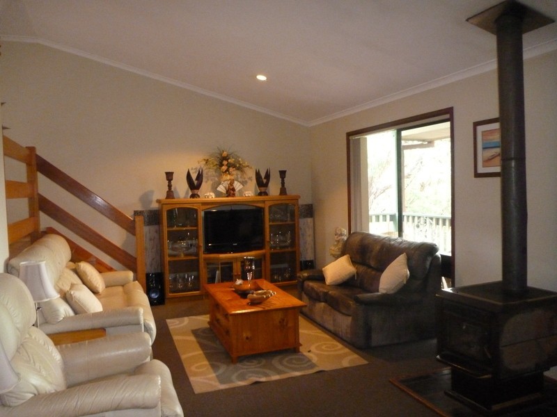 2 Garden Circle, Merimbula NSW 2548