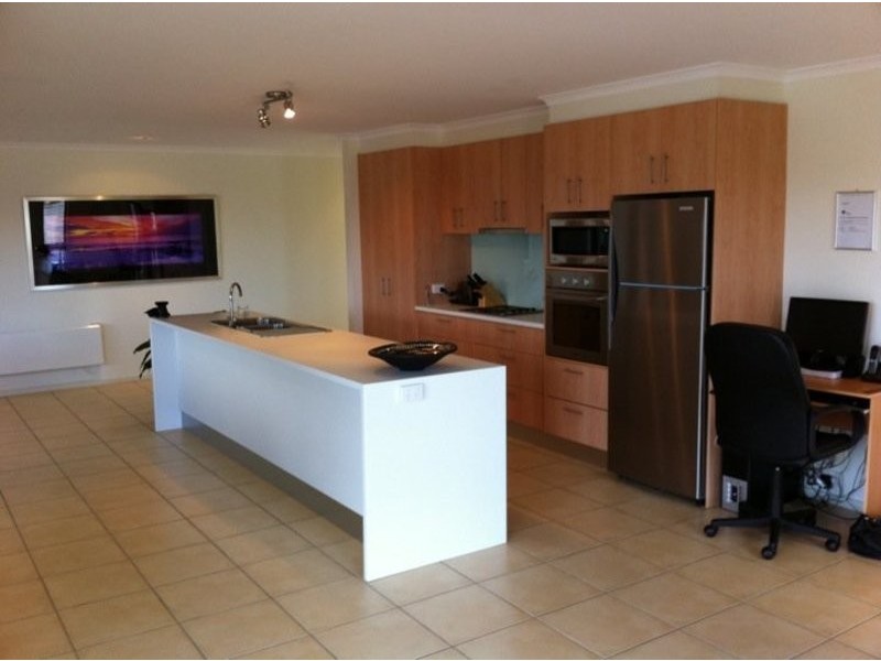 4D Elizabeth Parade, Tura Beach NSW 2548