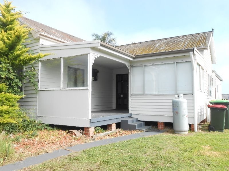 53 Fairview Street, Bega NSW 2550