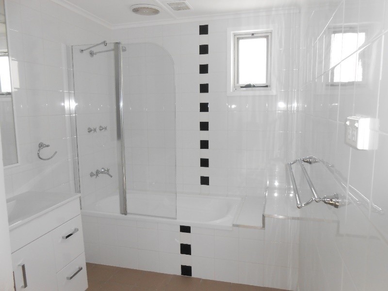 53 Fairview Street, Bega NSW 2550