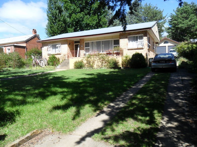 17 Lambie Street, Cooma NSW 2630