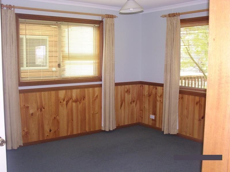 98 Mountview Close, Bega NSW 2550