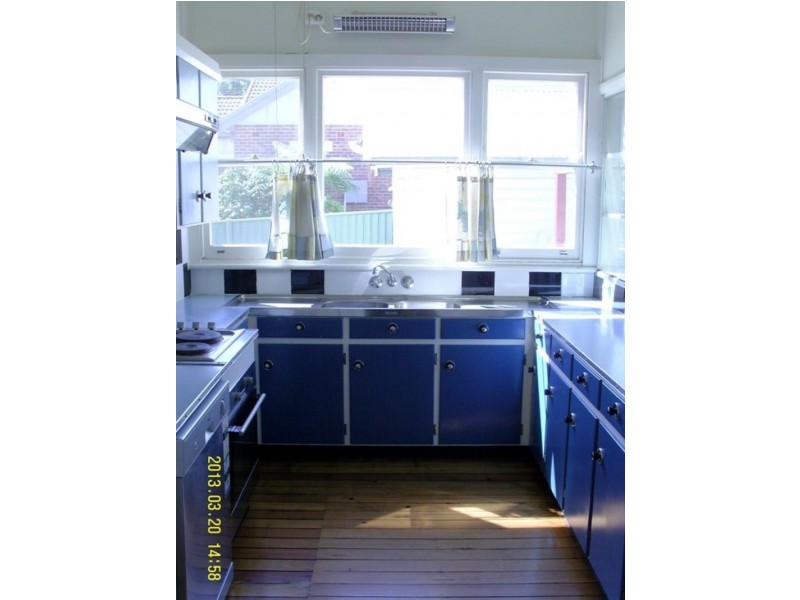 4 Canning Street, Bega NSW 2550