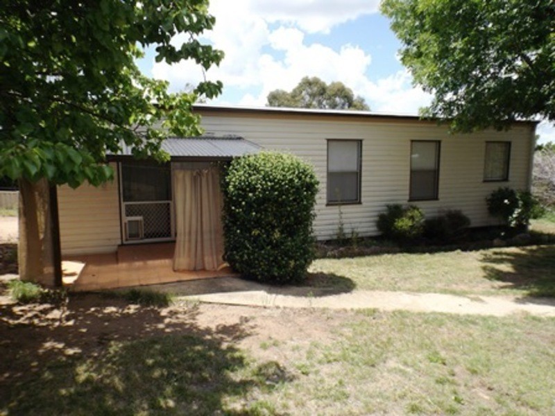 1 Jerrang Avenue, Cooma NSW 2630