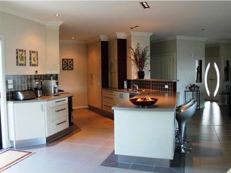 37 Glen Mia Drive, Bega NSW 2550