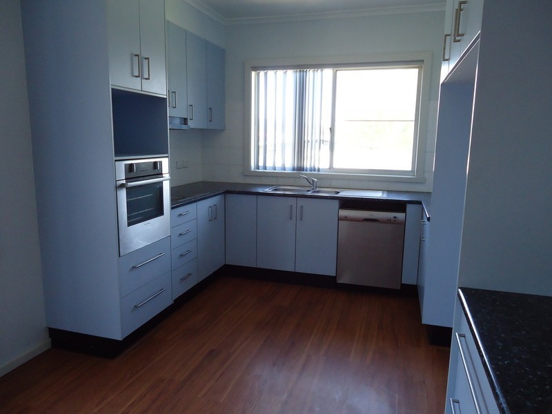 111 Rawlinson Street, Bega NSW 2550