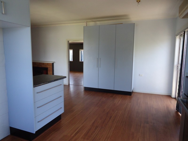 111 Rawlinson Street, Bega NSW 2550