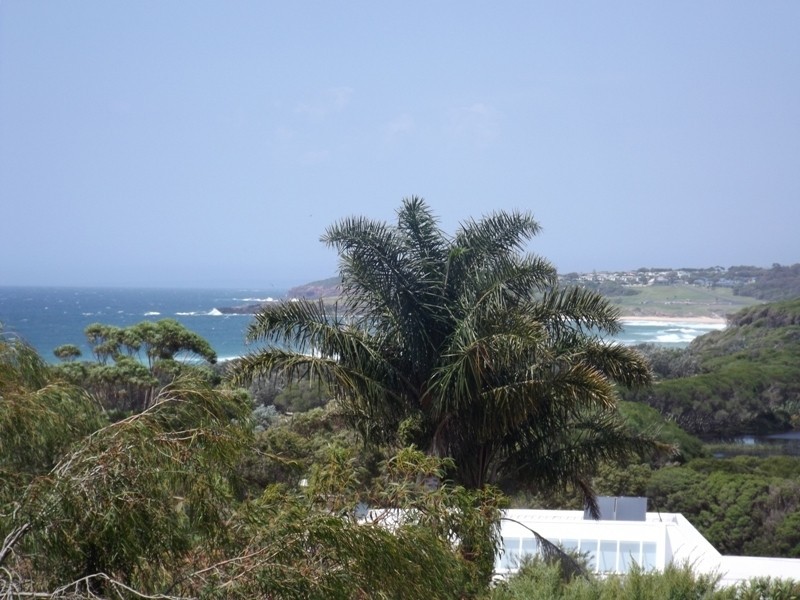 10 Waratah Court, Tura Beach NSW 2548