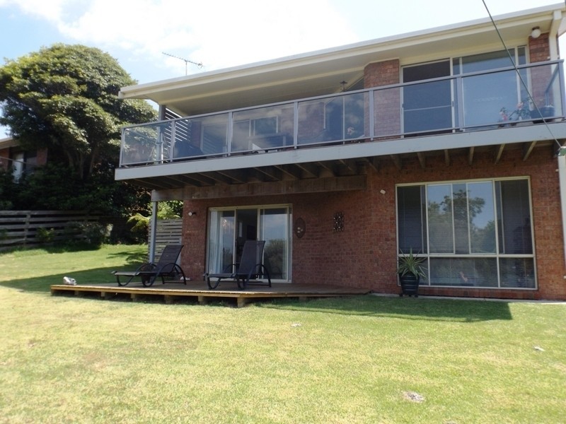 10 Waratah Court, Tura Beach NSW 2548