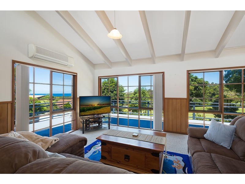 76 Pacific Way, Tura Beach NSW 2548