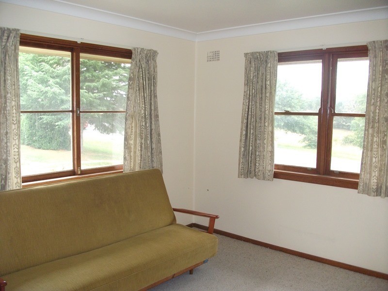 16 Stephens Street, Bombala NSW 2632