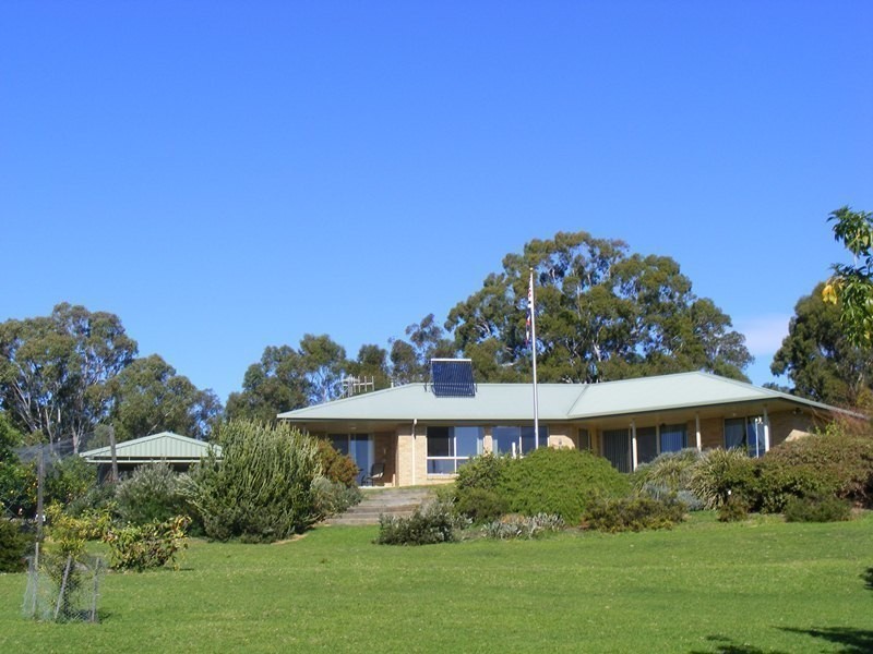 24 Thorn Hill Close, Black Range NSW 2550
