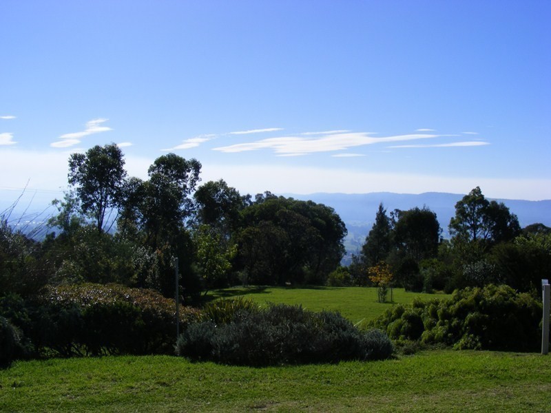 24 Thorn Hill Close, Black Range NSW 2550