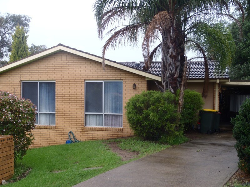 4 Gregory Way, Bega NSW 2550