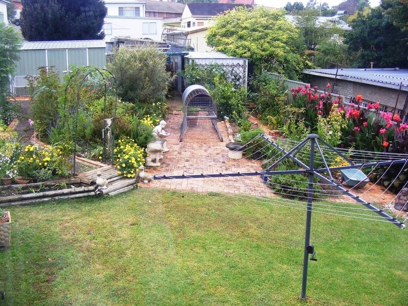 62 Ravenswood Street, Bega NSW 2550