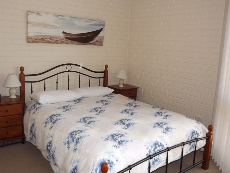 8/6 Calendo Court, Merimbula NSW 2548