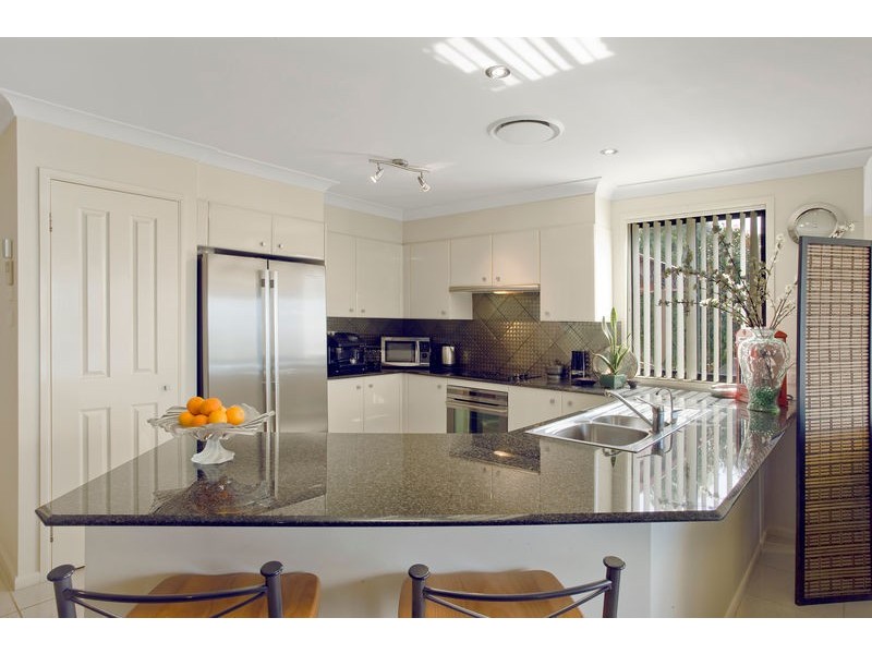 10 MacKillop Court, Tura Beach NSW 2548