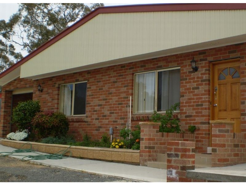 5/237 Sharp St, Cooma NSW 2630