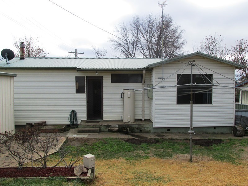 37 Wangie Street, Cooma NSW 2630