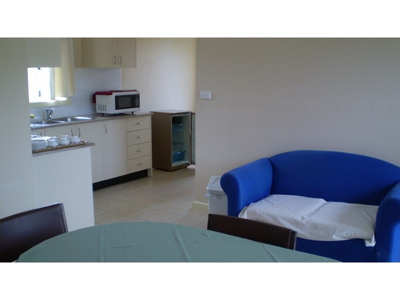 9/237 Sharp St, Cooma NSW 2630