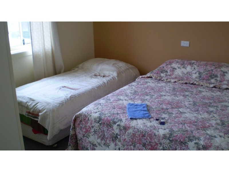 9/237 Sharp St, Cooma NSW 2630